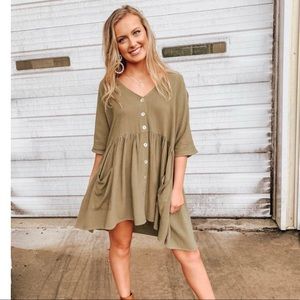 SOLD Vestique green sundress